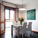 Appartamento Con 2 Camere E Garage Privato!
