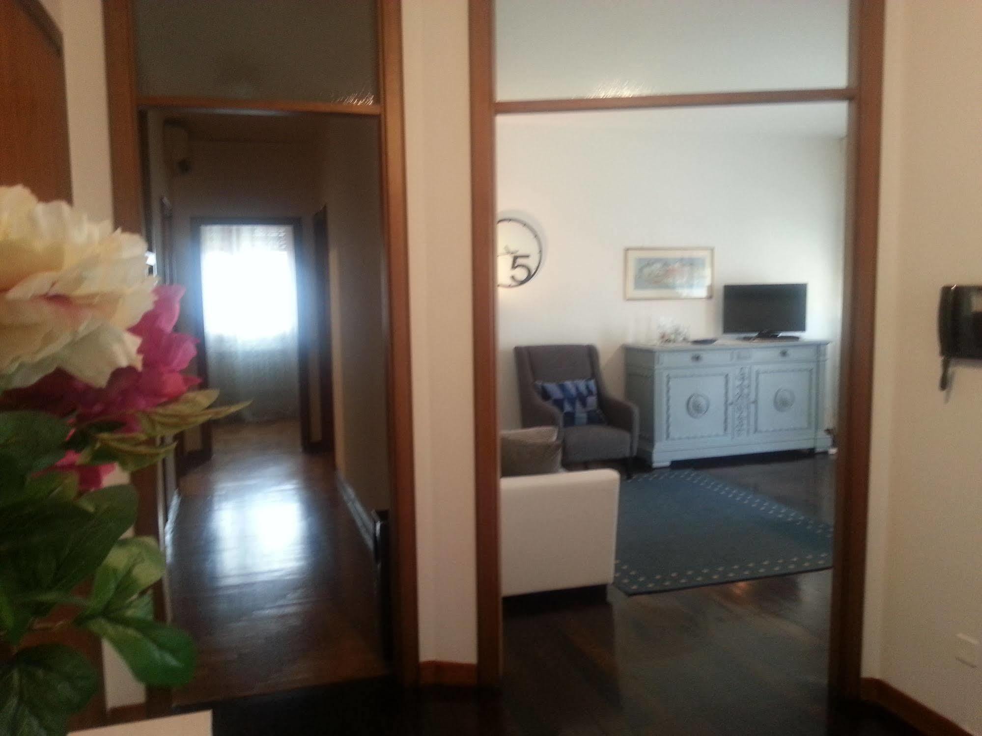 Apartment Con 2 E Garage Privato!