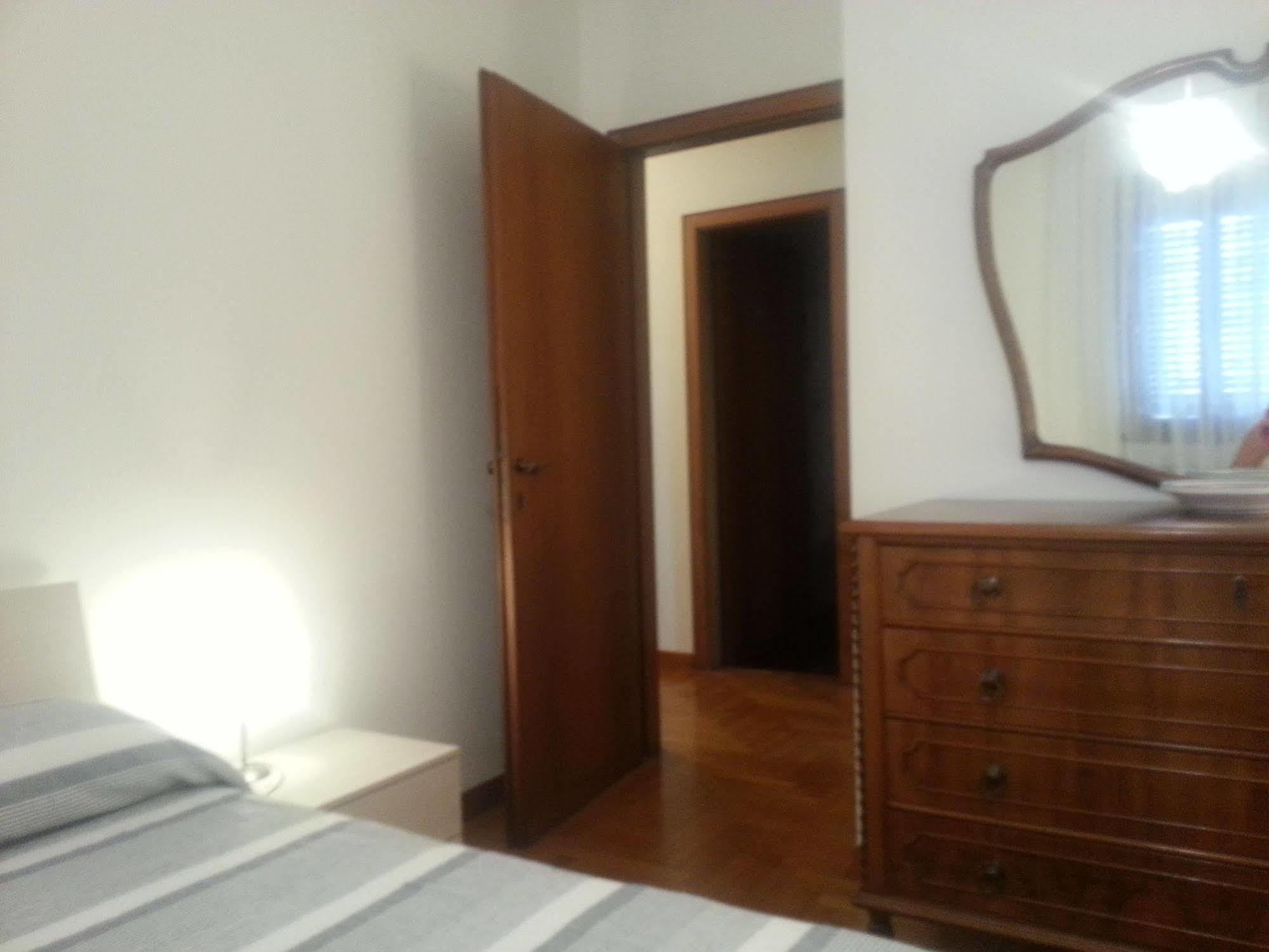 Apartment Con 2 E Garage Privato! *