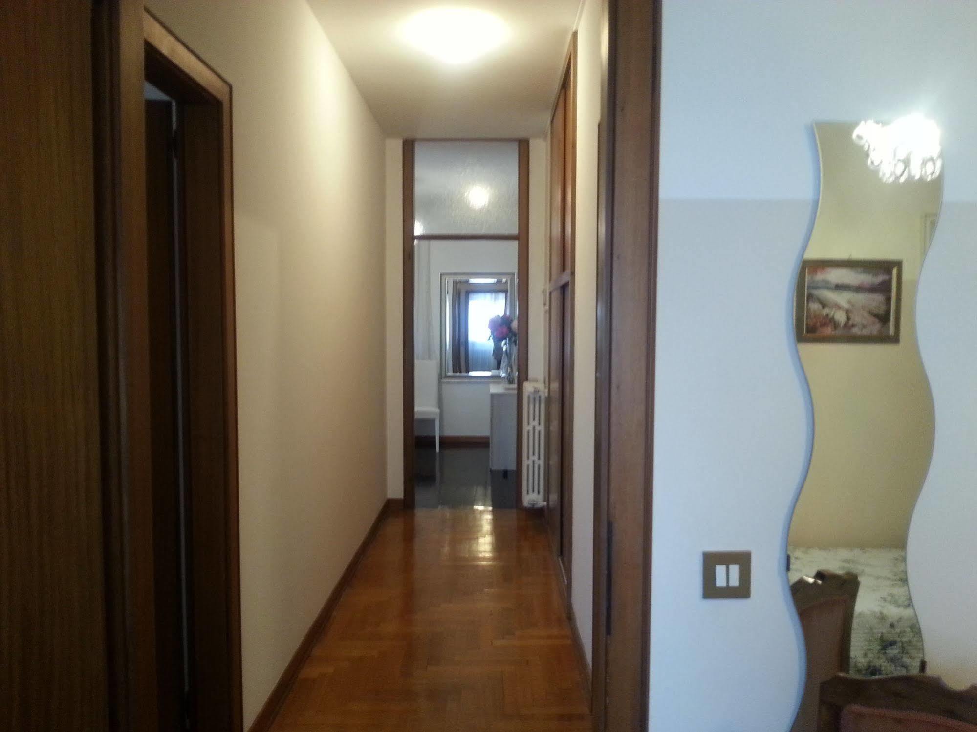 Con 2 E Garage Privato! Apartment *