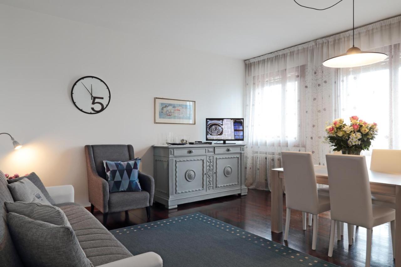 Con 2 E Garage Privato! Appartamento *
