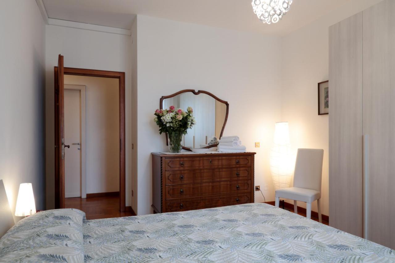 Appartamento Con 2 E Garage Privato! *